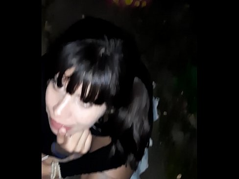 ❤️ Na ulici natečen penis u zamjenu za slatkiše ❤️❌ Prekrasni porno kod nas ️❤